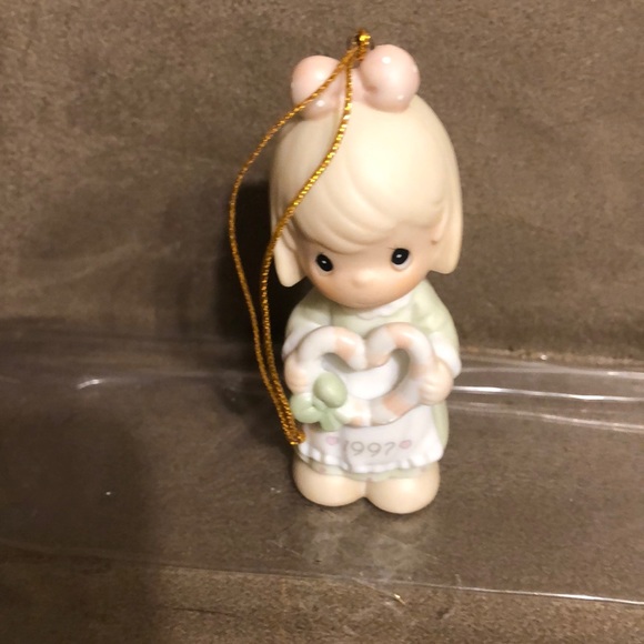 Precious Moments, Join Us for a Merry Christmas🎄 - Picture 1 of 3